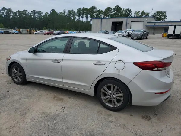 5NPD84LF3JH379811 2018 HYUNDAI ELANTRA - Image 2