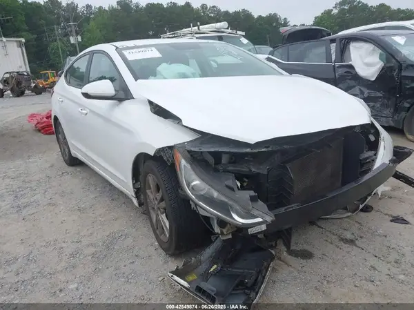 5NPD84LF3JH381235 2018 HYUNDAI ELANTRA - Image 1