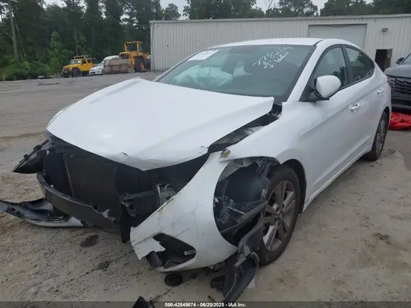 5NPD84LF3JH381235 2018 HYUNDAI ELANTRA - Image 2