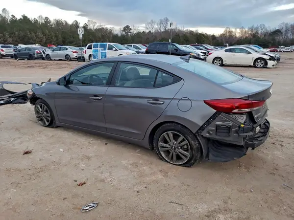 5NPD84LF3JH382899 2018 HYUNDAI ELANTRA - Image 2