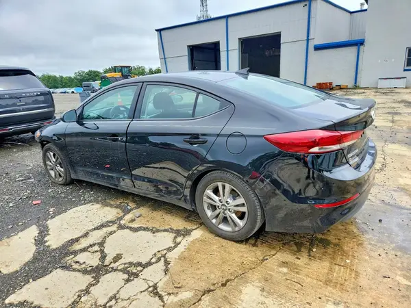 5NPD84LF3JH383048 2018 HYUNDAI ELANTRA - Image 2