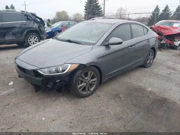 5NPD84LF3JH384748 2018 HYUNDAI ELANTRA - Image 2