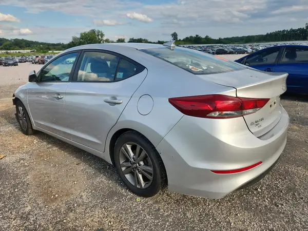 5NPD84LF3JH384796 2018 HYUNDAI ELANTRA - Image 2