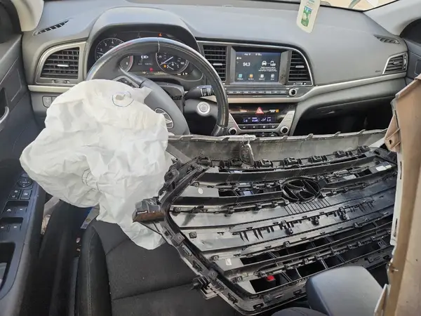 5NPD84LF3JH384796 2018 HYUNDAI ELANTRA - Image 8