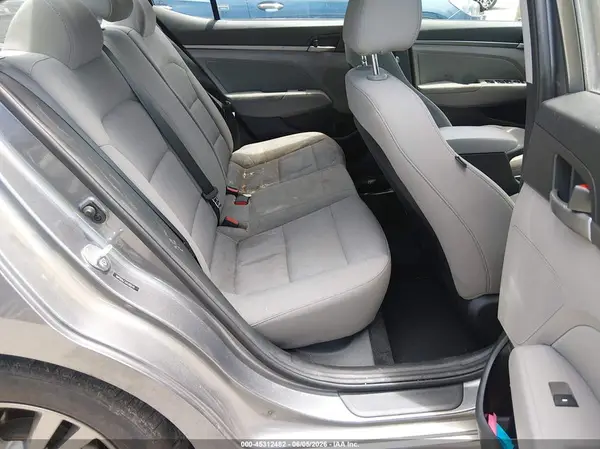 5NPD84LF3JH390145 2018 HYUNDAI ELANTRA - Image 8