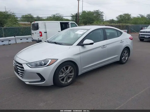 5NPD84LF3JH391912 2018 HYUNDAI ELANTRA - Image 2