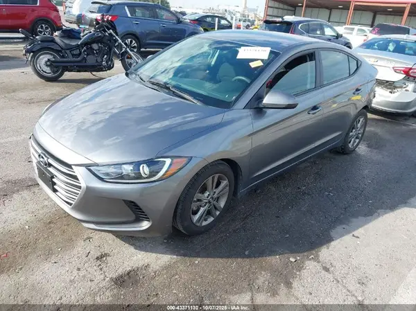 5NPD84LF3JH392574 2018 HYUNDAI ELANTRA - Image 2