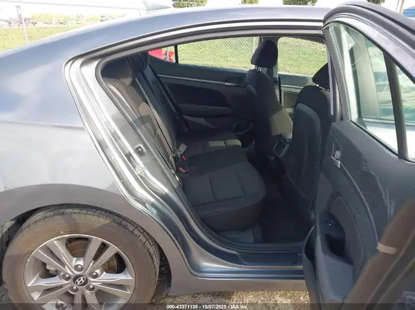 5NPD84LF3JH392574 2018 HYUNDAI ELANTRA - Image 8