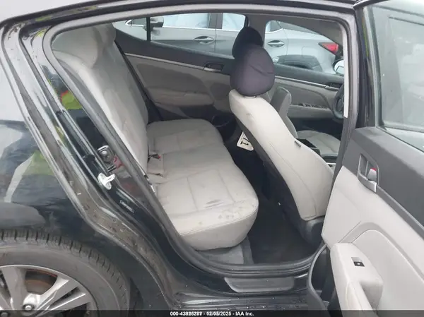 5NPD84LF3JH393613 2018 HYUNDAI ELANTRA - Image 8