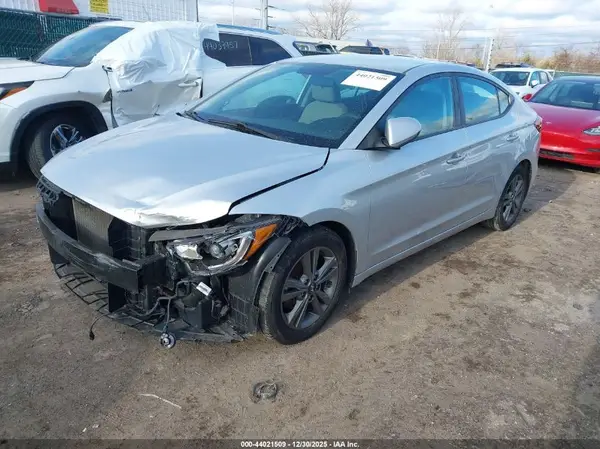 5NPD84LF3JH397175 2018 HYUNDAI ELANTRA - Image 2