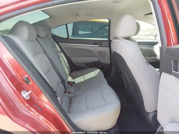 5NPD84LF3JH398827 2018 HYUNDAI ELANTRA - Image 8