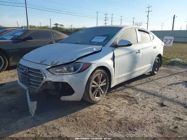 5NPD84LF3JH399878 2018 HYUNDAI ELANTRA - Image 2