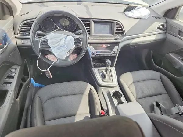 5NPD84LF3JH400186 2018 HYUNDAI ELANTRA - Image 8