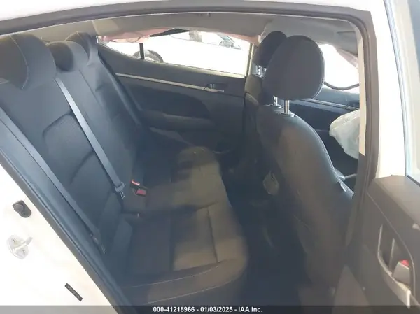 5NPD84LF3JH402388 2018 HYUNDAI ELANTRA - Image 8