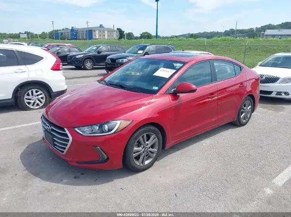 5NPD84LF3JH402455 2018 HYUNDAI ELANTRA - Image 2