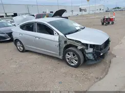5NPD84LF3KH404109 2019 HYUNDAI ELANTRA