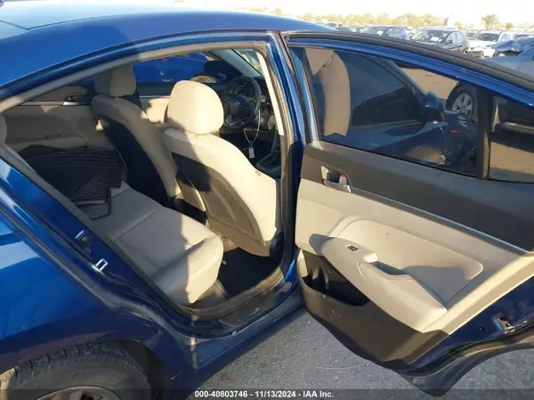 5NPD84LF3KH408600 2019 HYUNDAI ELANTRA - Image 8