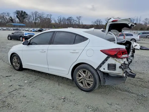 5NPD84LF3KH411643 2019 HYUNDAI ELANTRA - Image 2