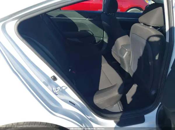 5NPD84LF3KH412713 2019 HYUNDAI ELANTRA - Image 8
