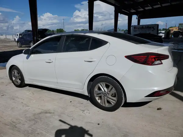 5NPD84LF3KH416907 2019 HYUNDAI ELANTRA - Image 2