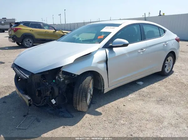 5NPD84LF3KH416938 2019 HYUNDAI ELANTRA - Image 2