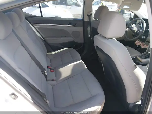 5NPD84LF3KH418950 2019 HYUNDAI ELANTRA - Image 8