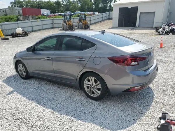 5NPD84LF3KH419757 2019 HYUNDAI ELANTRA - Image 2