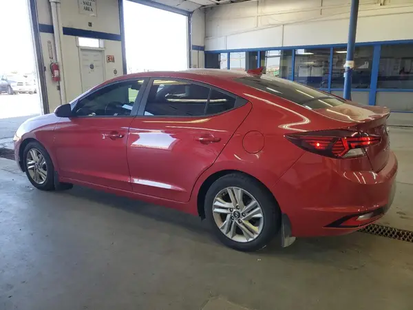 5NPD84LF3KH422383 2019 HYUNDAI ELANTRA - Image 2