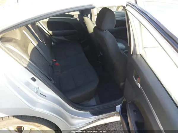 5NPD84LF3KH423324 2019 HYUNDAI ELANTRA - Image 8