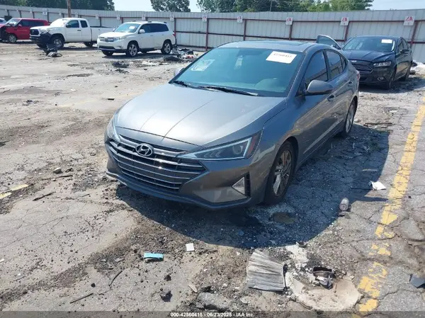 5NPD84LF3KH426062 2019 HYUNDAI ELANTRA - Image 2
