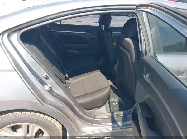 5NPD84LF3KH426062 2019 HYUNDAI ELANTRA - Image 8