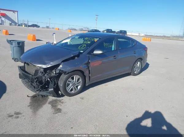 5NPD84LF3KH426224 2019 HYUNDAI ELANTRA - Image 2