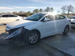 5NPD84LF3KH427499 2019 HYUNDAI ELANTRA