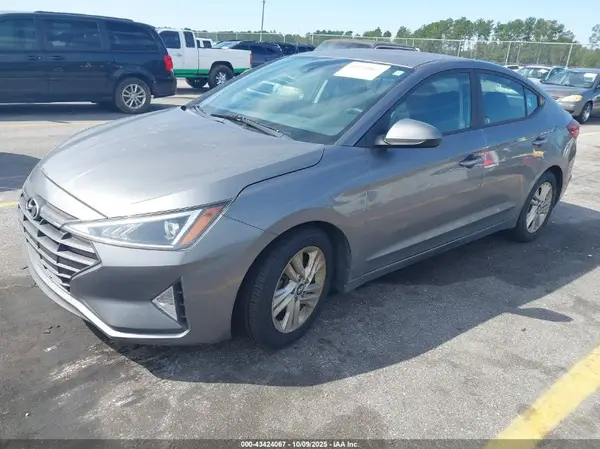 5NPD84LF3KH428006 2019 HYUNDAI ELANTRA - Image 2