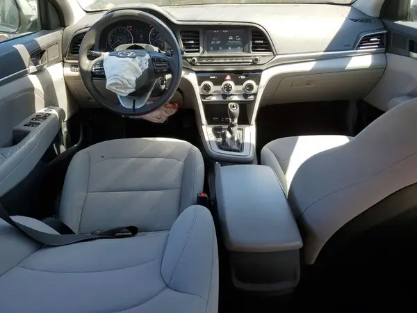 5NPD84LF3KH431388 2019 HYUNDAI ELANTRA - Image 8