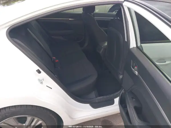 5NPD84LF3KH441130 2019 HYUNDAI ELANTRA - Image 8