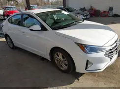 5NPD84LF3KH452984 2019 HYUNDAI ELANTRA