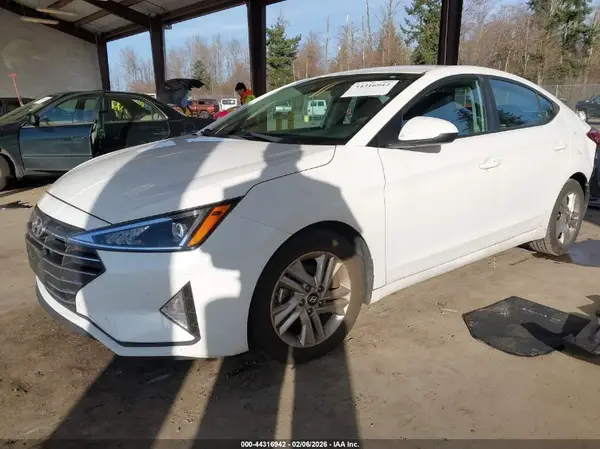 5NPD84LF3KH452984 2019 HYUNDAI ELANTRA - Image 2