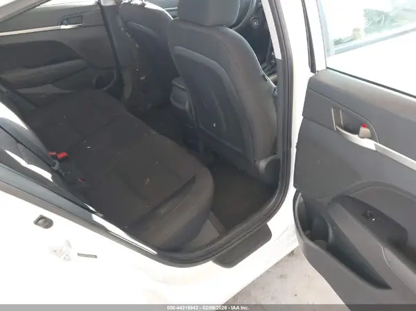 5NPD84LF3KH452984 2019 HYUNDAI ELANTRA - Image 8