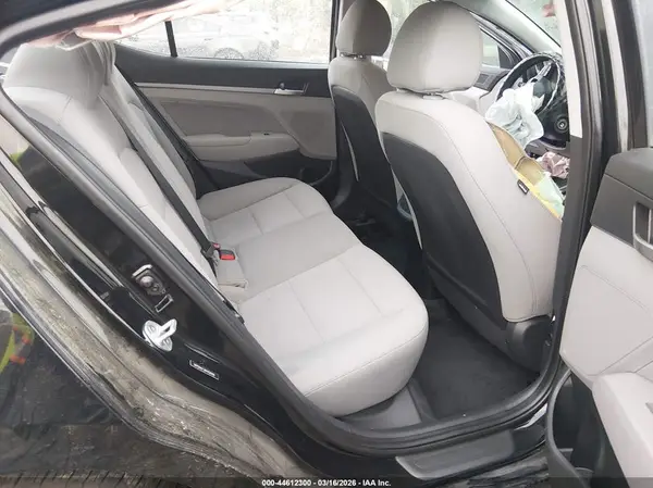 5NPD84LF3KH458008 2019 HYUNDAI ELANTRA - Image 8