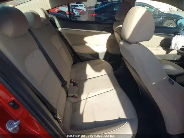 5NPD84LF3KH463354 2019 HYUNDAI ELANTRA - Image 8