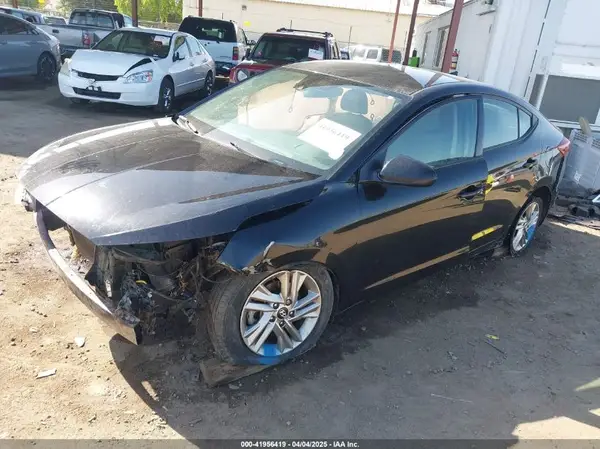 5NPD84LF3KH464150 2019 HYUNDAI ELANTRA - Image 2