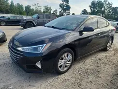 5NPD84LF3KH465587 2019 HYUNDAI ELANTRA