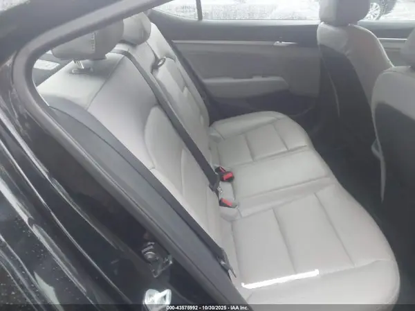 5NPD84LF3KH467758 2019 HYUNDAI ELANTRA - Image 8