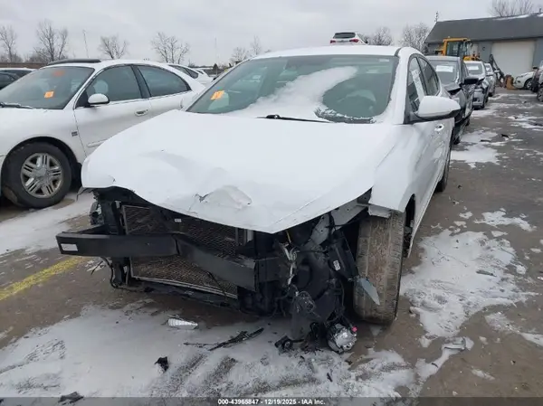 5NPD84LF3KH470465 2019 HYUNDAI ELANTRA - Image 2