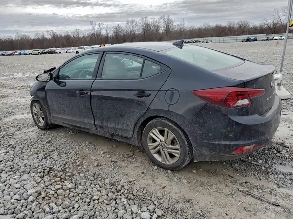 5NPD84LF3KH472457 2019 HYUNDAI ELANTRA - Image 2