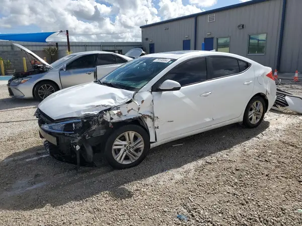 5NPD84LF3KH473835 2019 HYUNDAI ELANTRA - Image 1