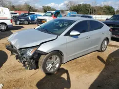 5NPD84LF3KH475648 2019 HYUNDAI ELANTRA
