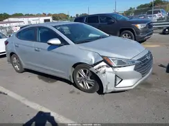 5NPD84LF3KH476220 2019 HYUNDAI ELANTRA