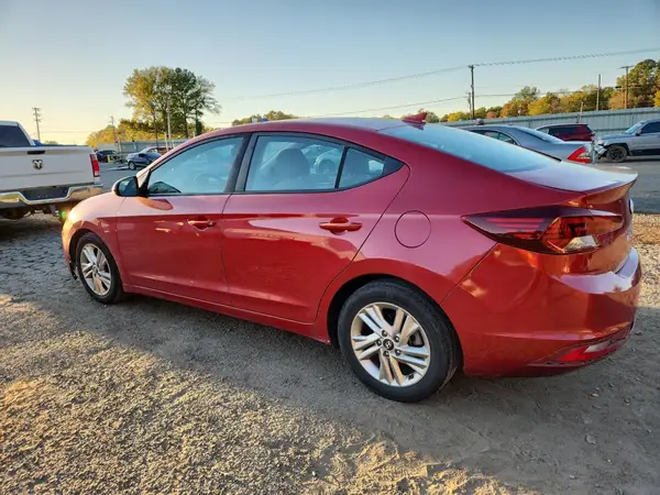 5NPD84LF3KH476640 2019 HYUNDAI ELANTRA - Image 2